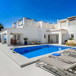 https://new-villa-sa-rota-family-friendly.balearic-islands.net
