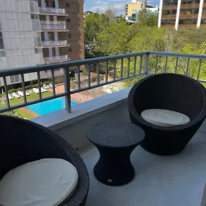 Precioso Y Tranquilo Zona Alta Diagonal Barcelona